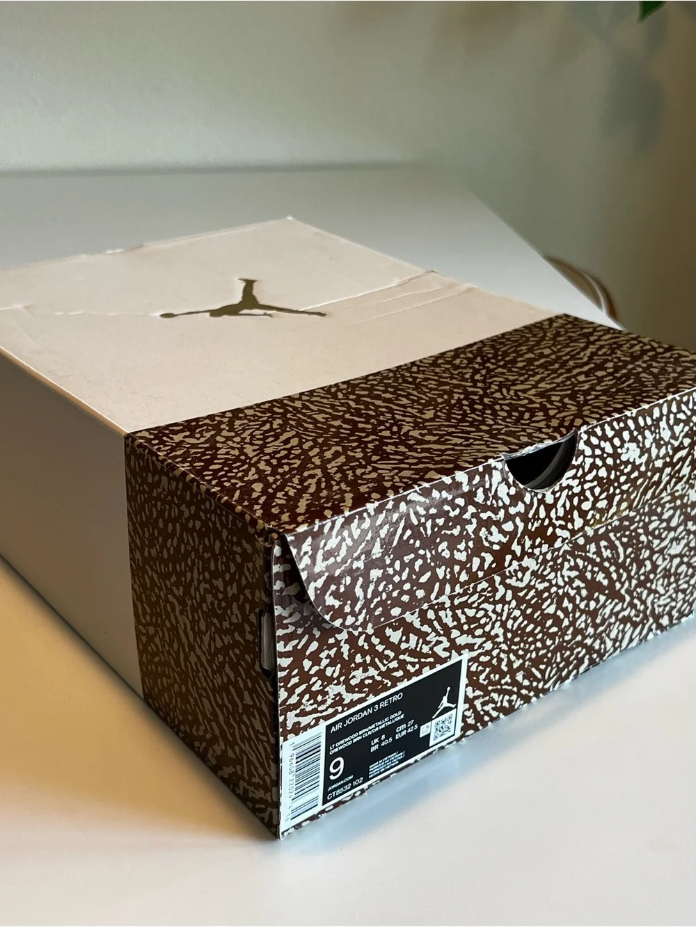 Air Jordan 3 Jordan - Brown/Metallic Gold
